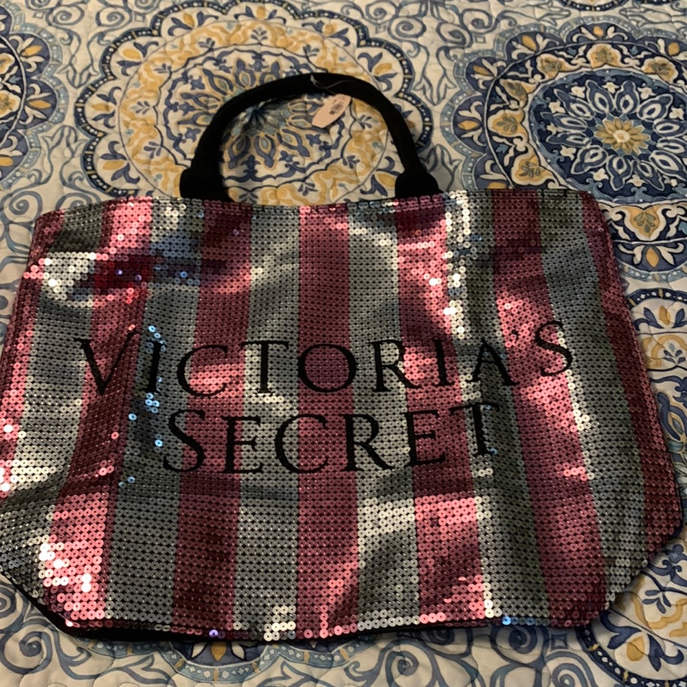 BNWT Victoria’s Secret Pink and Silver sequin tote bag